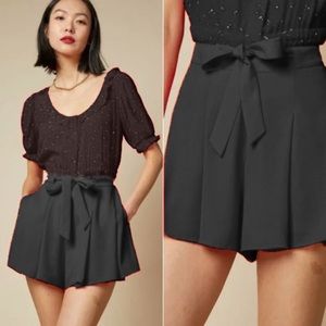 Aritzia Westley skirt / skort